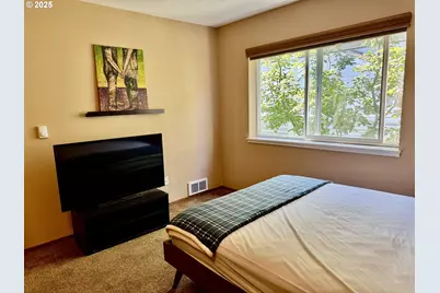 311 N Hayden Bay Dr, Portland, OR 97217 - Photo 28