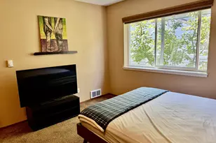 311 N Hayden Bay Dr, Portland, OR 97217 - Photo 28