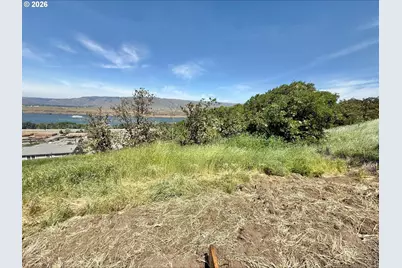 2743 E 9th St, The Dalles, OR 97058 - Photo 14