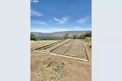 2743 E 9th St, The Dalles, OR 97058 - Photo 12