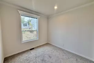 2743 E 9th St, The Dalles, OR 97058 - Photo 14