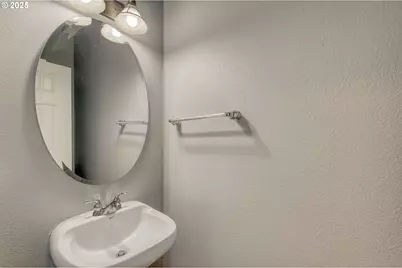 1619 SW San Mateo Ter, Beaverton, OR 97003 - Photo 16