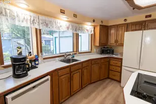 136 43rd Way, Florence, OR 97439 - Photo 20