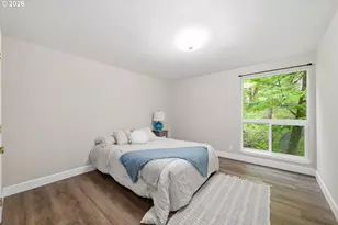 417 Stonewood Dr, Eugene, OR 97405 - Photo 18