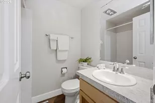 417 Stonewood Dr, Eugene, OR 97405 - Photo 26