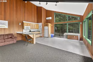 417 Stonewood Dr, Eugene, OR 97405 - Photo 36