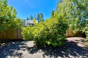 866 Jodee Ln, Brookings, OR 97415 - Photo 10