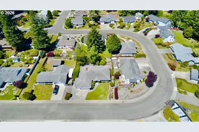 866 Jodee Ln, Brookings, OR 97415 - Photo 6