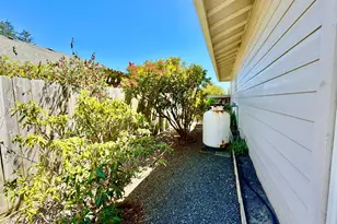 866 Jodee Ln, Brookings, OR 97415 - Photo 12