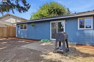 697 54th St, Springfield, OR 97478 - Photo 32