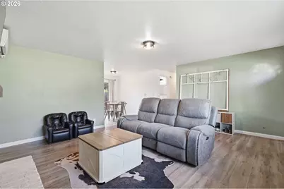 697 54th St, Springfield, OR 97478 - Photo 38