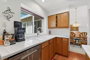 2343 SW 1st St, Gresham, OR 97080 - Photo 18
