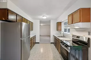 1802 Dorothy St, Longview, WA 98632 - Photo 10