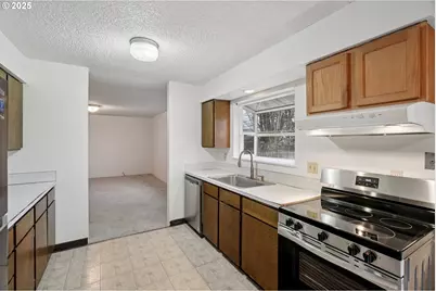 1802 Dorothy St, Longview, WA 98632 - Photo 12