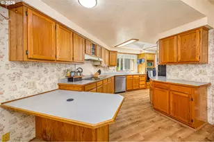 5198 Grand Ave, Florence, OR 97439 - Photo 8