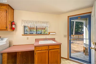 5198 Grand Ave, Florence, OR 97439 - Photo 20