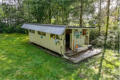 5198 Grand Ave, Florence, OR 97439 - Photo 12