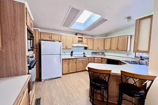 1800 Lakewood Ct, Eugene, OR 97402 - Photo 10