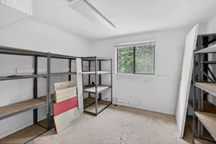 20284 El Romar Dr NE, Scotts Mills, OR 97375 - Photo 36