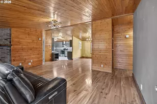 20284 El Romar Dr NE, Scotts Mills, OR 97375 - Photo 16