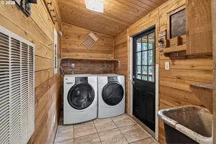 20284 El Romar Dr NE, Scotts Mills, OR 97375 - Photo 26