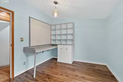 20284 El Romar Dr NE, Scotts Mills, OR 97375 - Photo 24