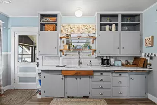 1306 B St, Washougal, WA 98671 - Photo 14