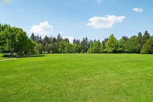 10300 SW Coquille Dr, Tualatin, OR 97062 - Photo 44