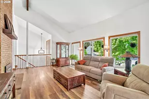 10300 SW Coquille Dr, Tualatin, OR 97062 - Photo 8