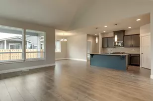 2016 E Badger Wy, La Center, WA 98629 - Photo 2