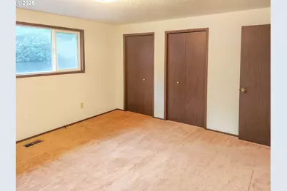 210 Cherokee Ave, Roseburg, OR 97471 - Photo 22