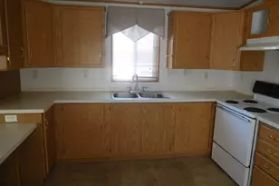 1437 SW 37th St, Pendleton, OR 97801 - Photo 12