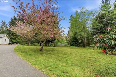 61513 Richmond Way, Coos Bay, OR 97420 - Photo 34