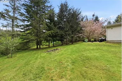 61513 Richmond Way, Coos Bay, OR 97420 - Photo 38