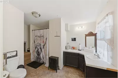 61513 Richmond Way, Coos Bay, OR 97420 - Photo 22