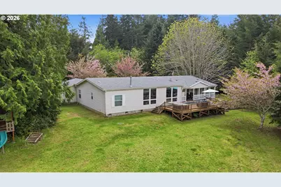 61513 Richmond Way, Coos Bay, OR 97420 - Photo 2