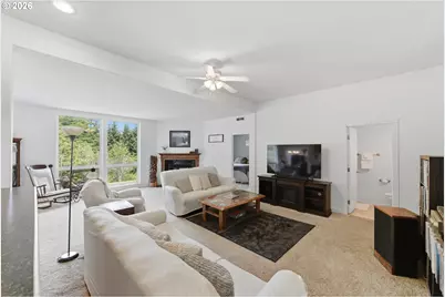 61513 Richmond Way, Coos Bay, OR 97420 - Photo 10