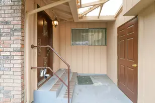 1209 SW Zeta Ct, Pendleton, OR 97801 - Photo 6