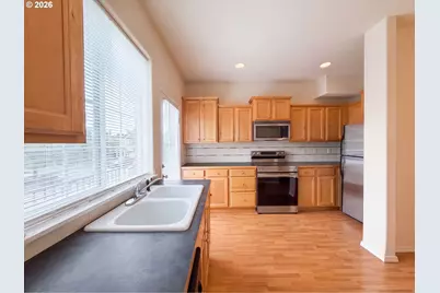 4735 SE Paladin Ln, Hillsboro, OR 97123 - Photo 2