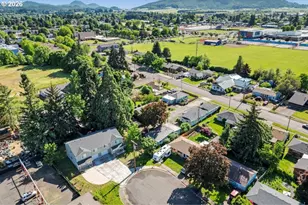 1671 Cooper St, Lebanon, OR 97355 - Photo 42