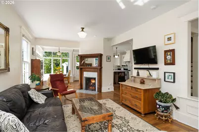 2127 SW Elm St, Portland, OR 97201 - Photo 10
