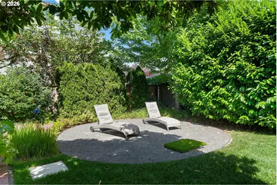 2127 SW Elm St, Portland, OR 97201 - Photo 38