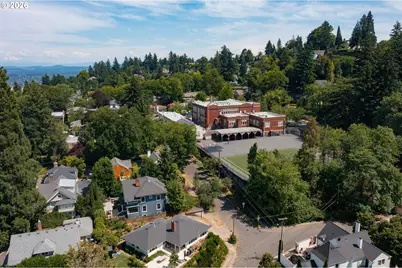 2127 SW Elm St, Portland, OR 97201 - Photo 44