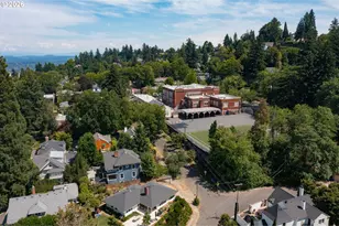 2127 SW Elm St, Portland, OR 97201 - Photo 44