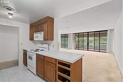 790 SE Webber St #104, Portland, OR 97202 - Photo 8