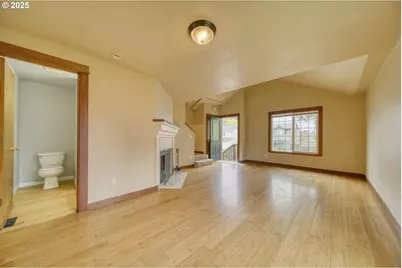 33298 SW Meadowbrook Dr, Scappoose, OR 97056 - Photo 8