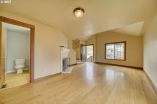 33298 SW Meadowbrook Dr, Scappoose, OR 97056 - Photo 8