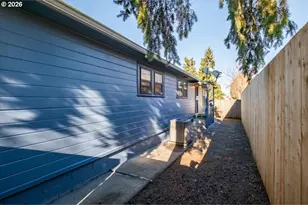 4086 Bell Ave, Eugene, OR 97402 - Photo 40