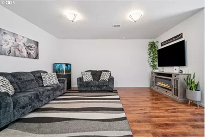 13546 SE Steele St, Portland, OR 97236 - Photo 6