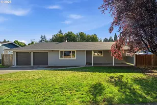826 B St, Washougal, WA 98671 - Photo 2